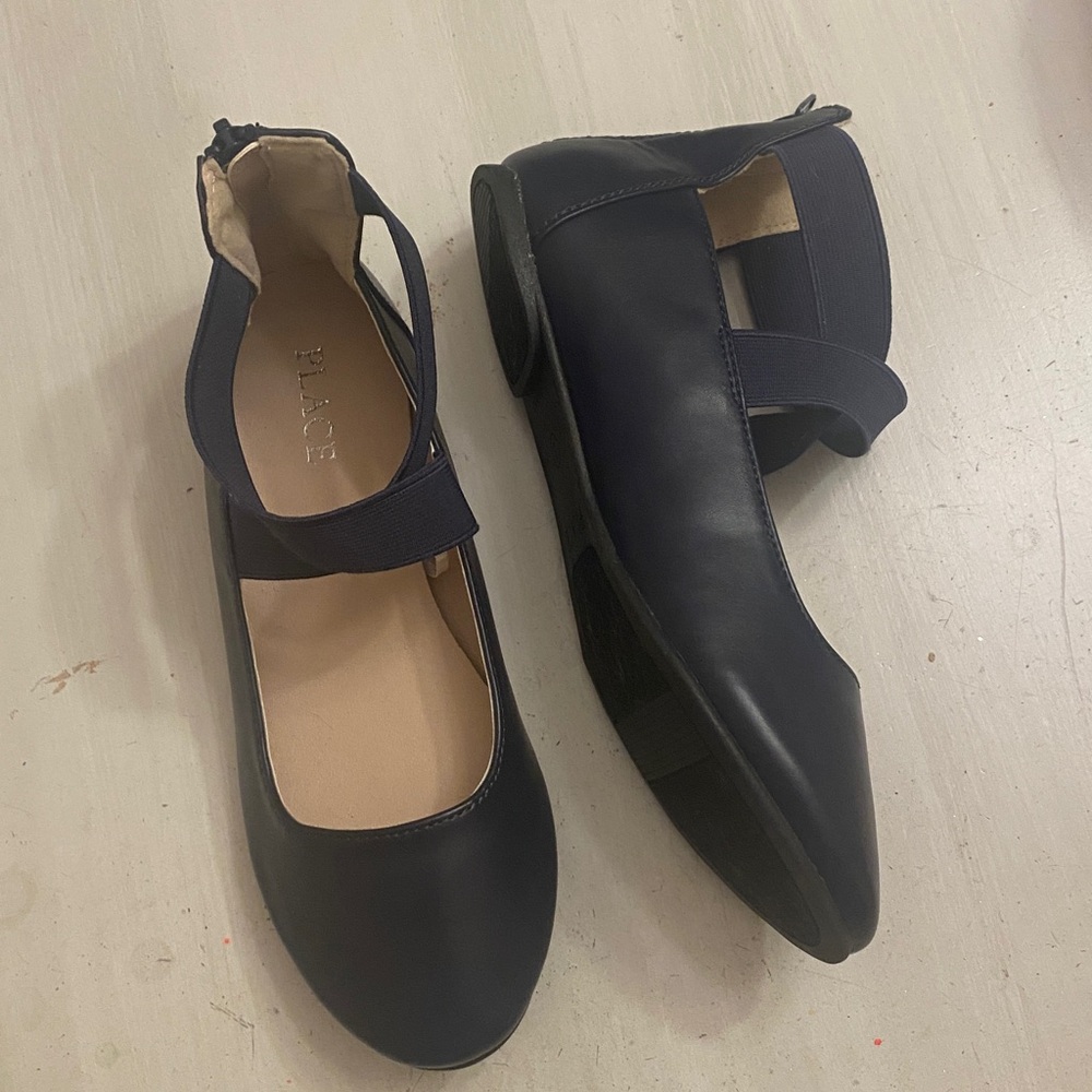 THE CHILDREN’s PLACE Mary Jane Ballet Flats. Like New. Stretch Cross-Straps.❤️